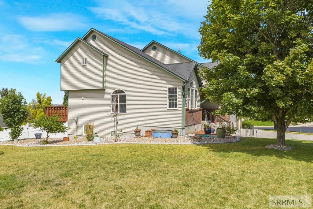850 Spy Glass Point Pocatello, ID 83204 - Photo 59 of 68 Side Exterior