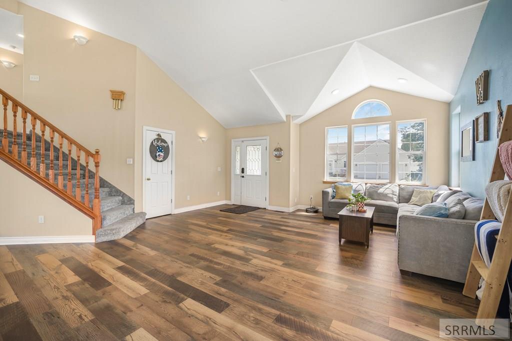 850 Spy Glass Point Pocatello, ID 83204 - Photo 7 of 68 Family Room