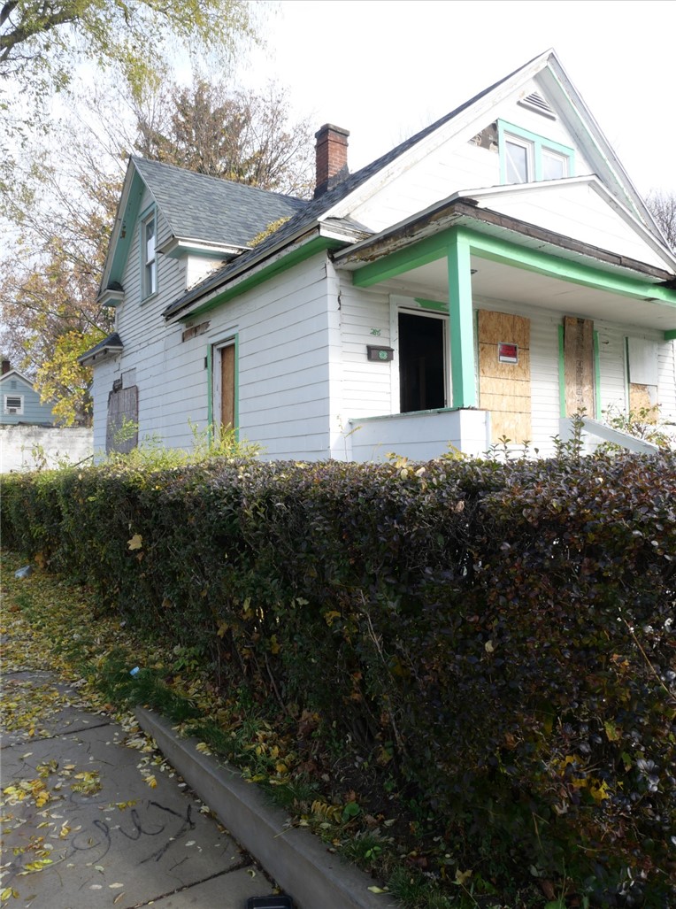 286 Weaver Street Rochester, NY 14621 - Photo 2 of 9