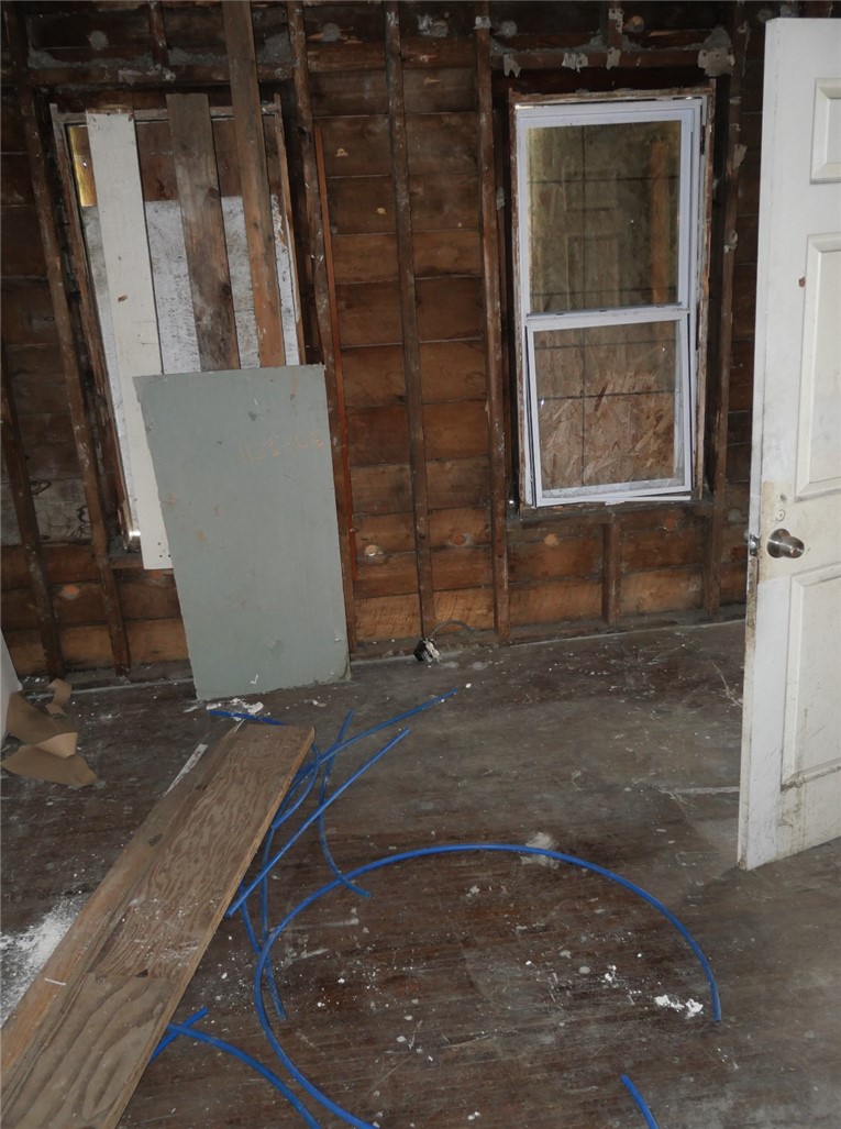 286 Weaver Street Rochester, NY 14621 - Photo 5 of 9