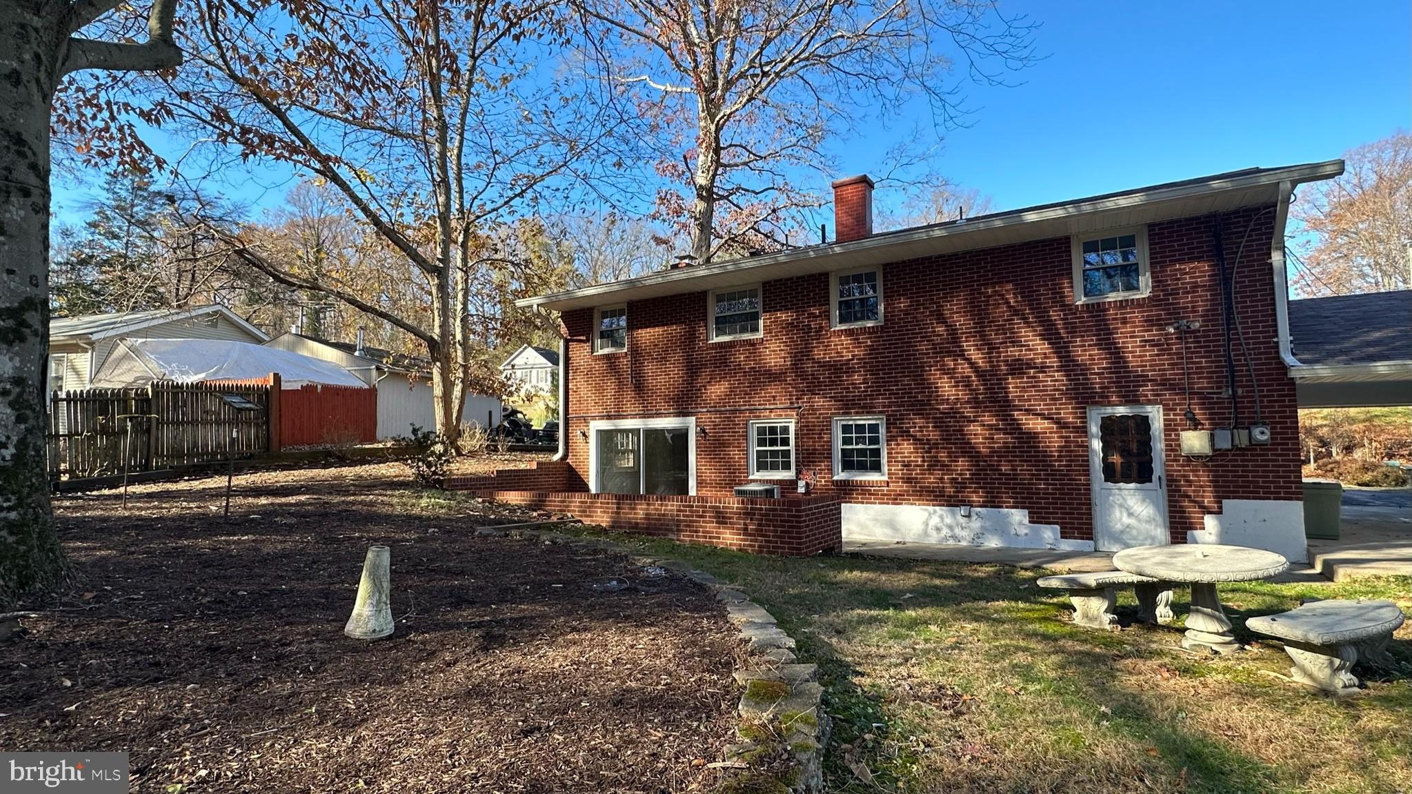 18325 Sharon Road Triangle, VA 22172 - Photo 11 of 67