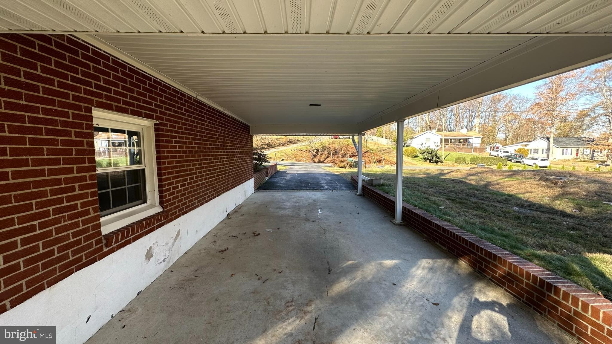 18325 Sharon Road Triangle, VA 22172 - Photo 19 of 67