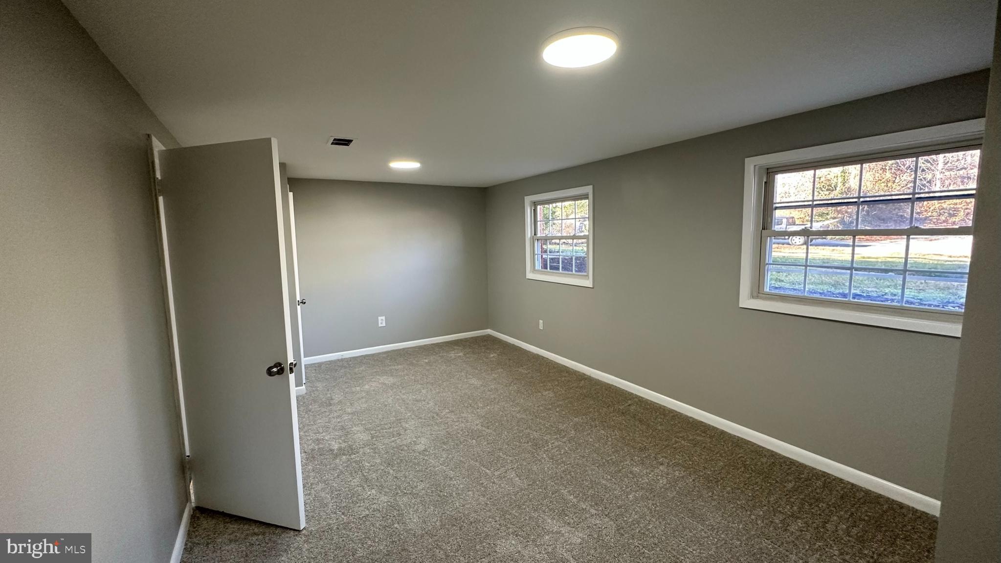 18325 Sharon Road Triangle, VA 22172 - Photo 31 of 67