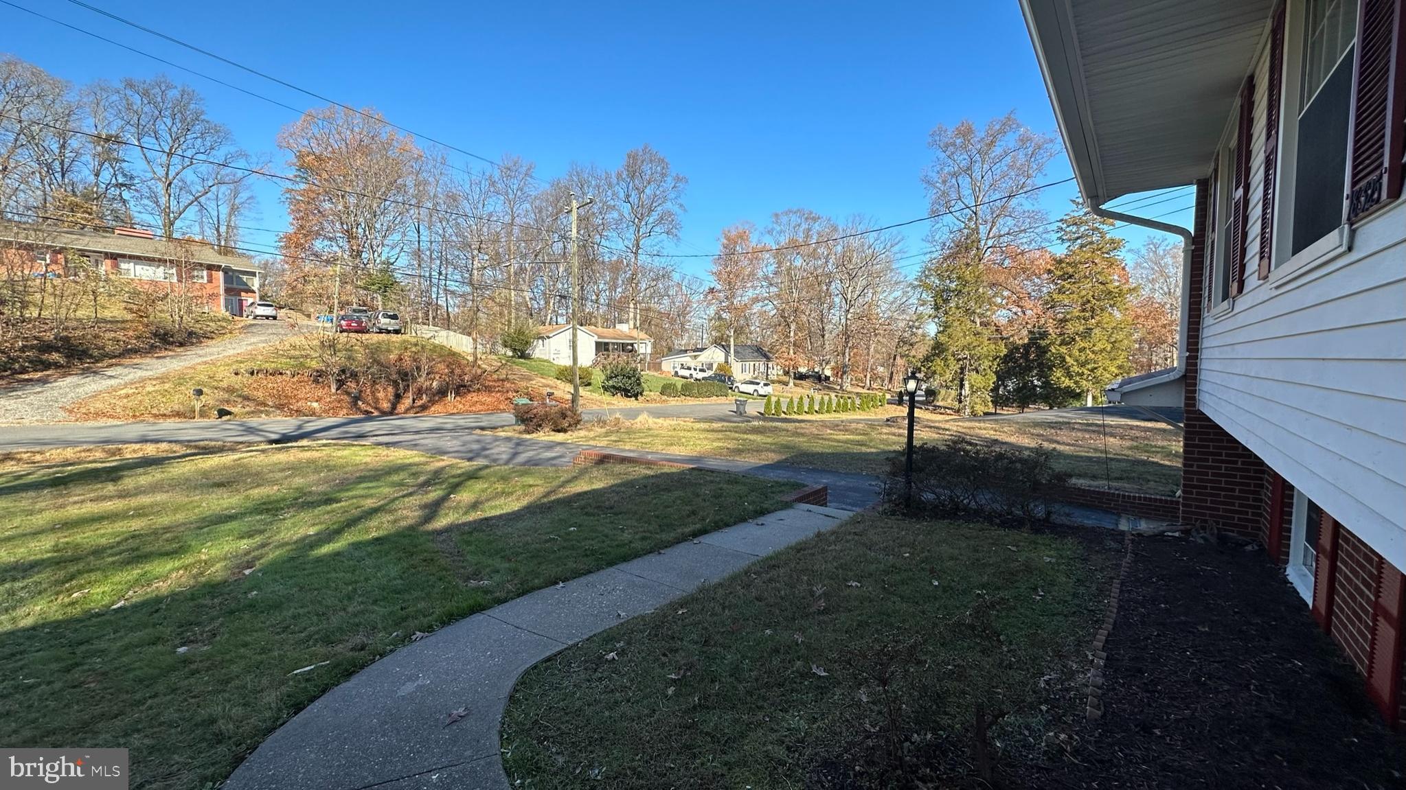 18325 Sharon Road Triangle, VA 22172 - Photo 5 of 67