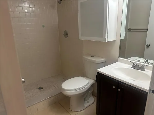$2,400 | 11150 West Sample Road, Unit 50, Coral Springs, FL 33065