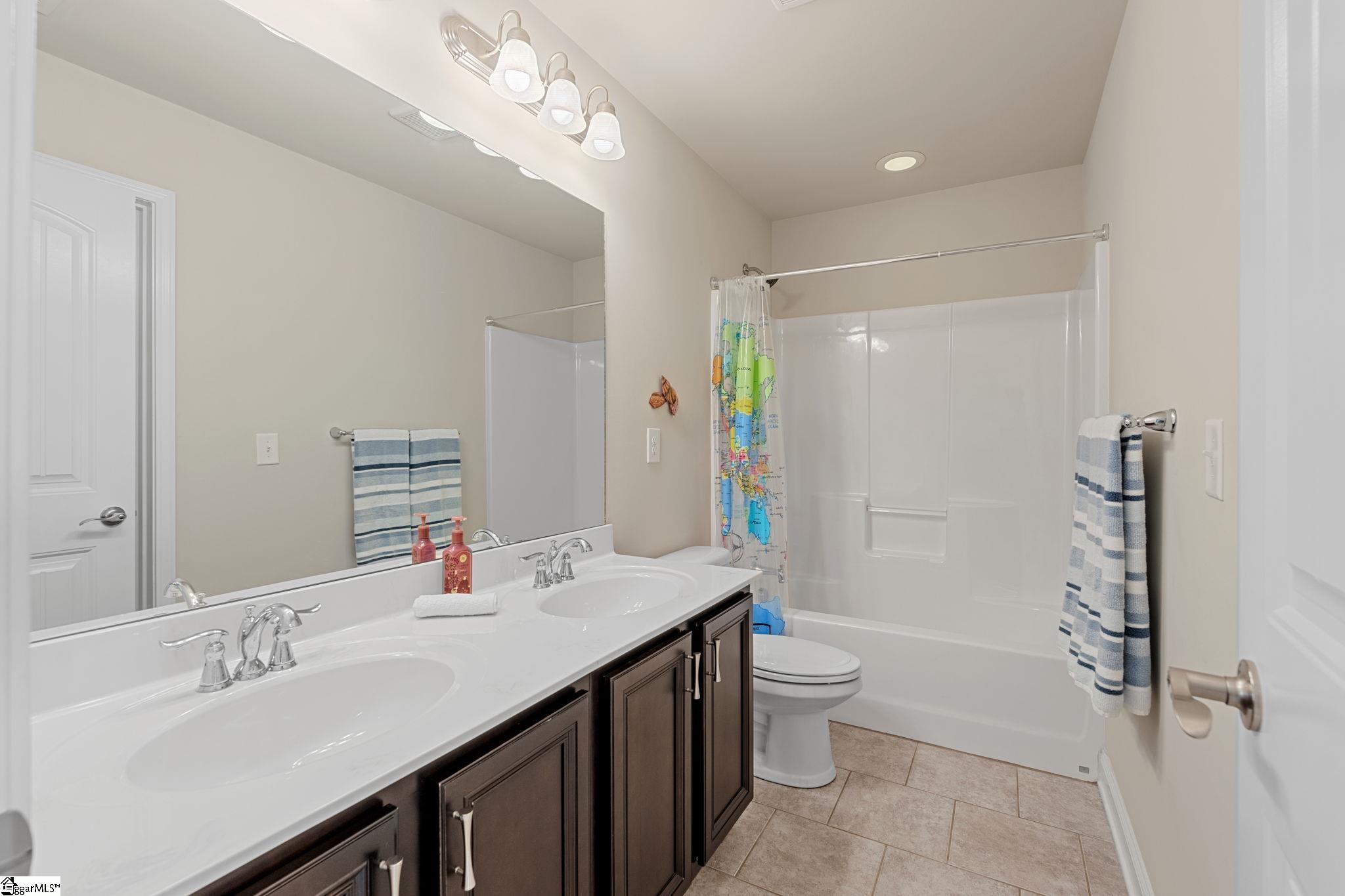 406 Windwood Street Simpsonville, SC 29680 - Photo 22 of 34