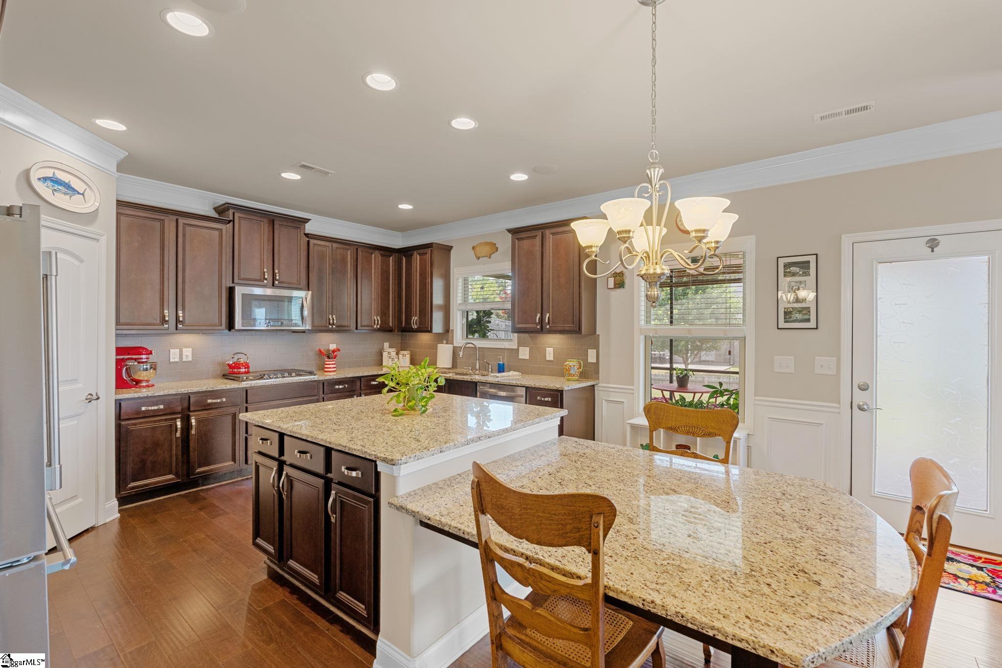 406 Windwood Street Simpsonville, SC 29680 - Photo 3 of 34