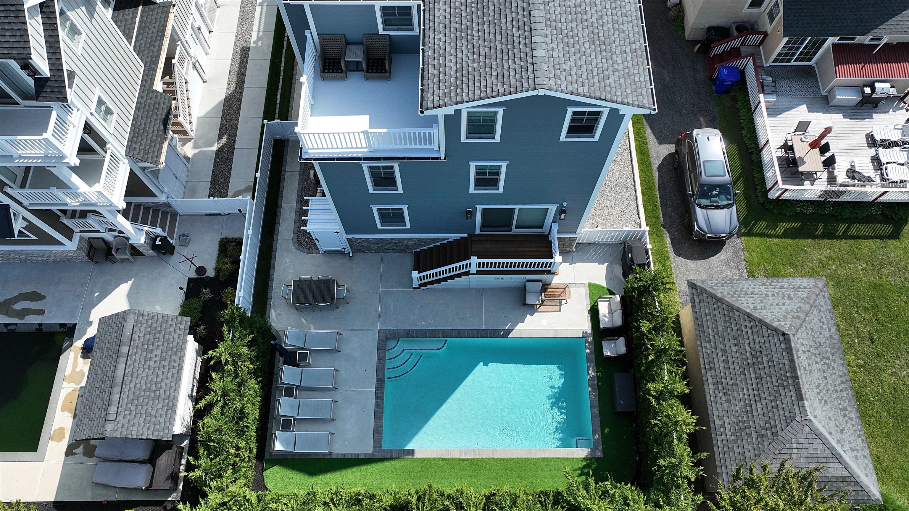 169 27th Street Avalon, NJ 08202 - Photo 29 of 32 an aerial view of houses with a yard
