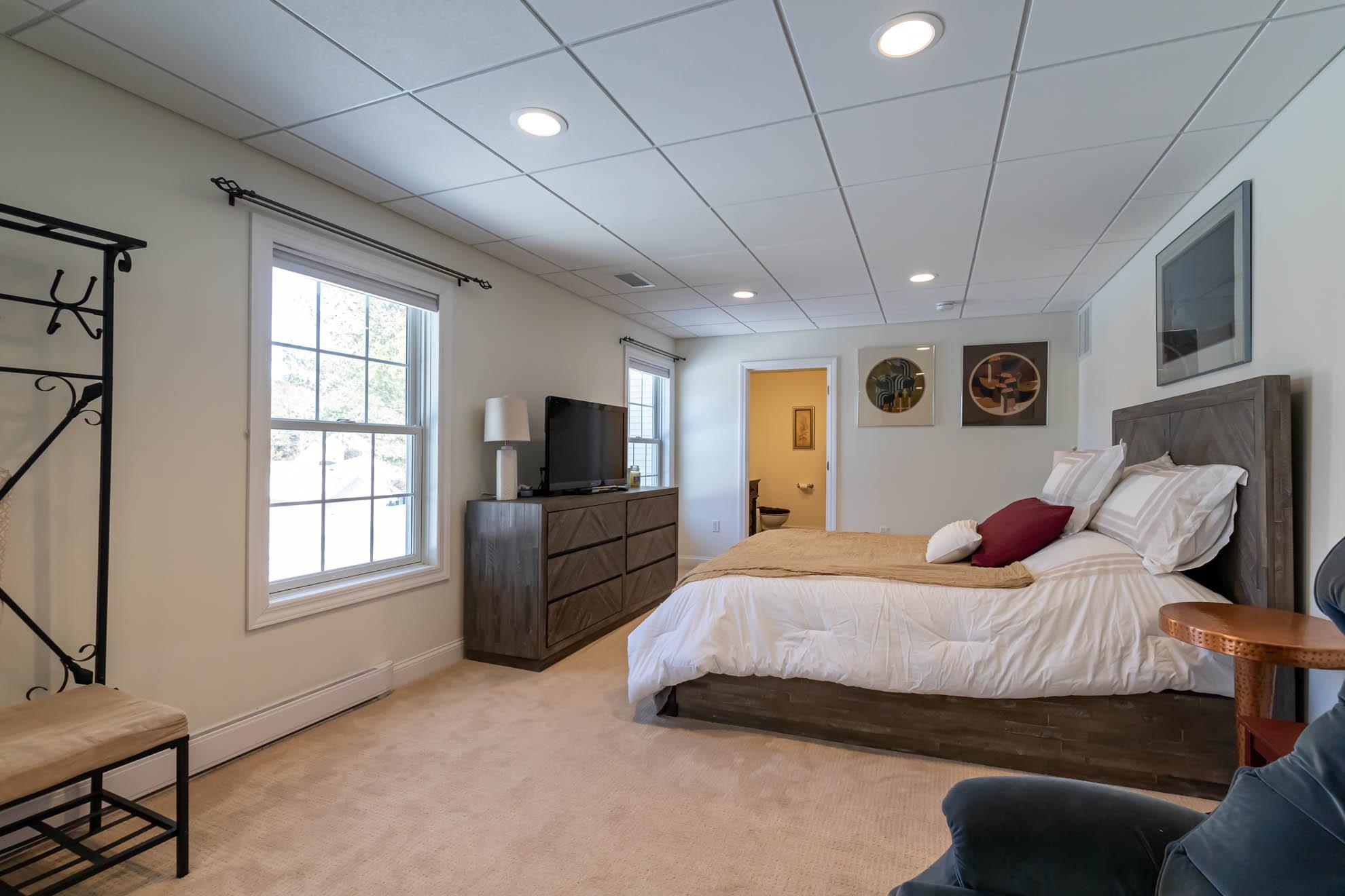 92 Mountain Village Road Windham, NH 03087 - Photo 27 of 37