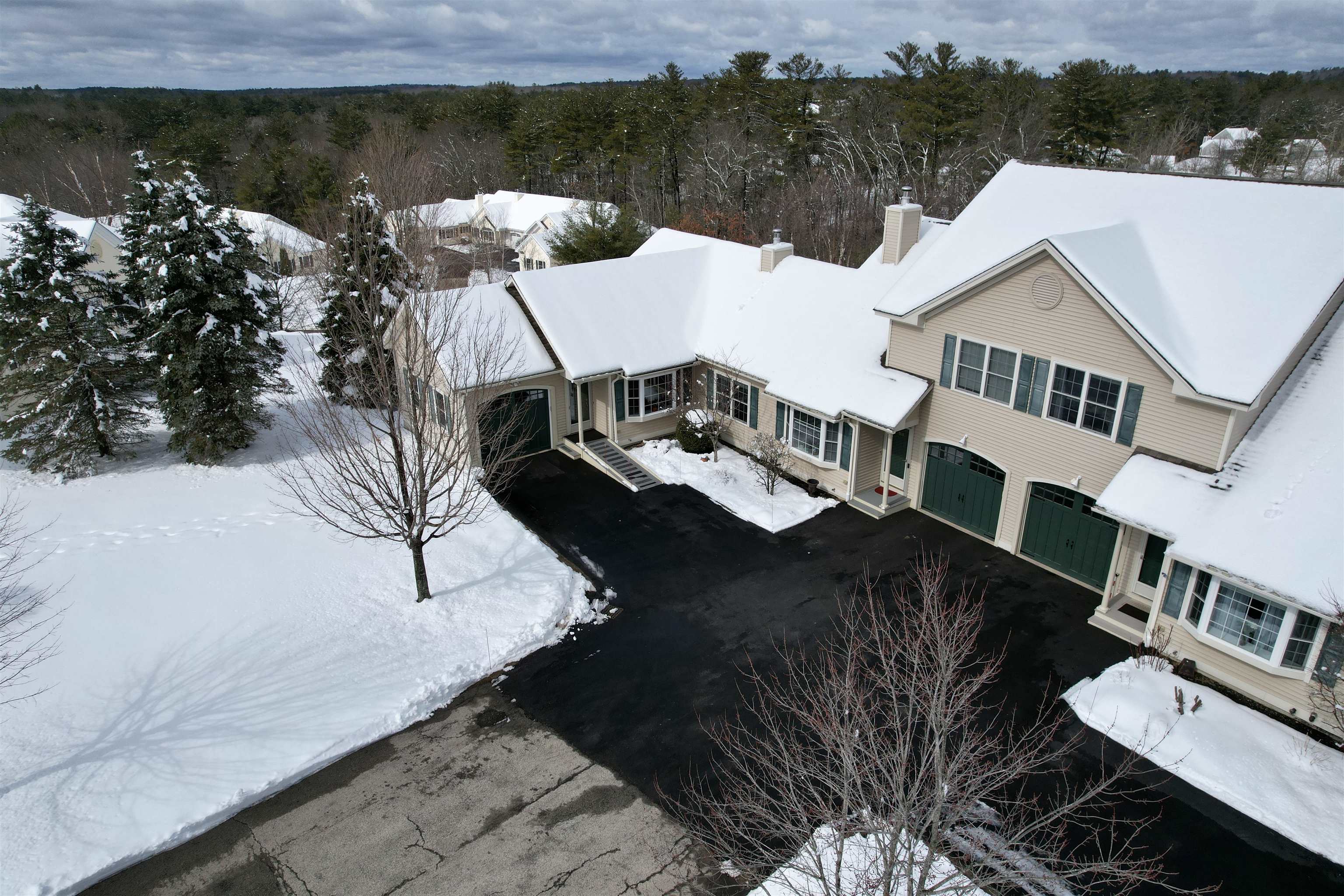 92 Mountain Village Road Windham, NH 03087 - Photo 5 of 37