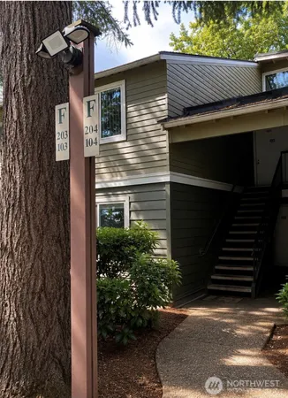 $325,000 | 820 Cady Road, Unit F103, Everett, WA 98203