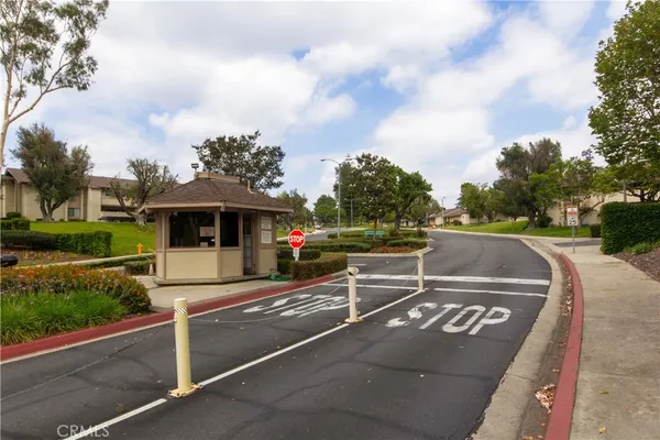$630,000 | 13420 La Jolla Circle, Unit F, La Mirada, CA 90638