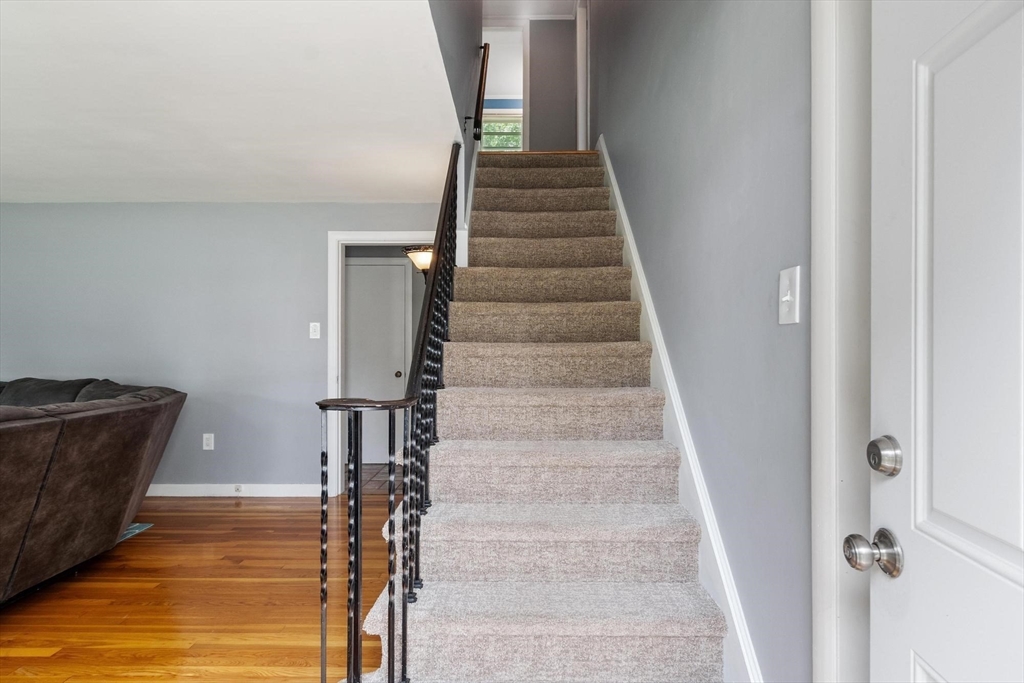 4 Cranston Street Worcester, MA 01606 - Photo 24 of 37