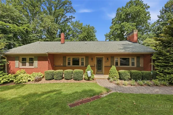 $610,000 | 113 Hamilton Drive, Jefferson, NC 28640