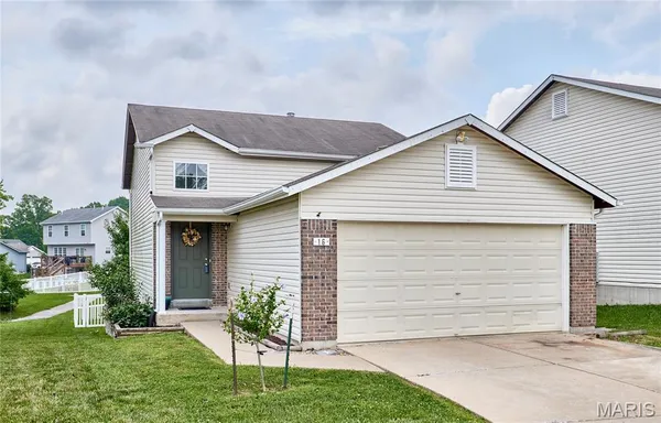 $245,000 | 16 Ramblewood Court, Wentzville, MO 63385