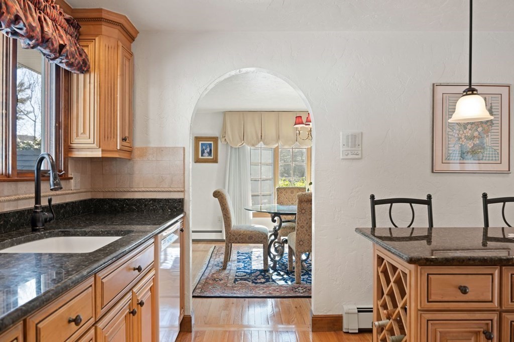 73 Carter Road Lynnfield, MA 01940 - Photo 11 of 31 Gallery Image 11