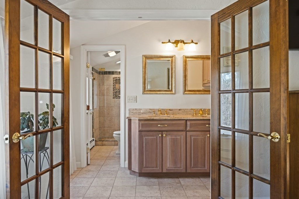 73 Carter Road Lynnfield, MA 01940 - Photo 21 of 31 Gallery Image 21