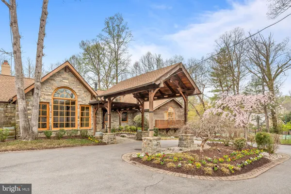 $2,650,000 | 10204 Bentcross Drive, Potomac, MD 20854