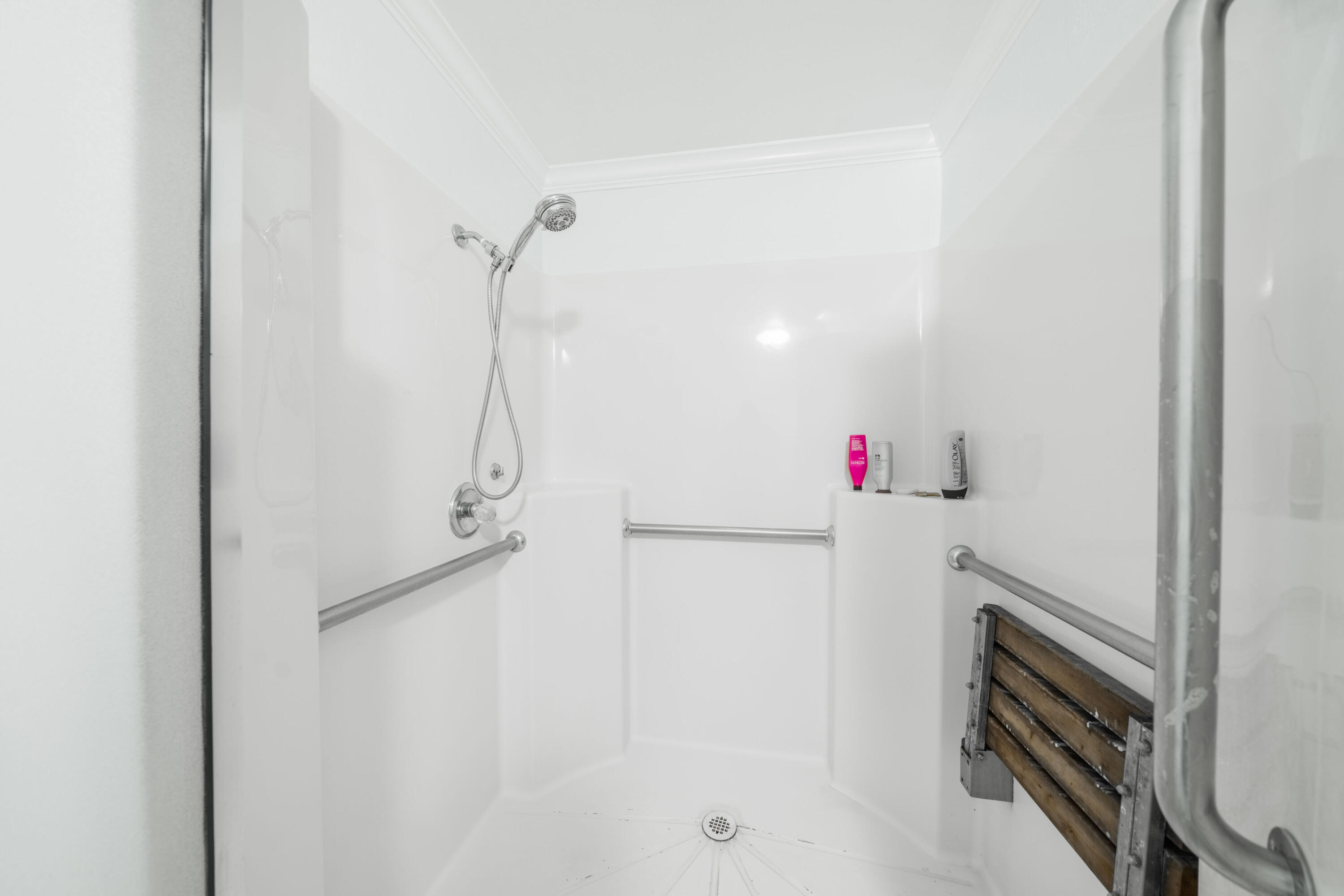 6947 Irving Road Redding, CA 96001 - Photo 16 of 24 IMG-17