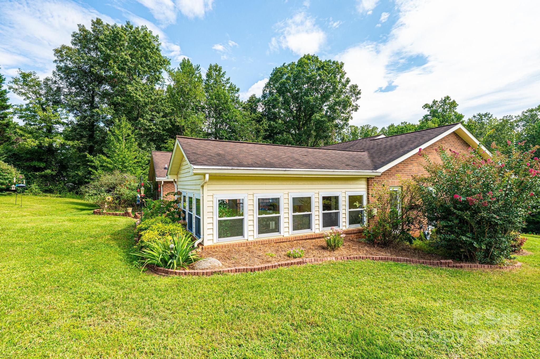 575 Boxwood Street Hudson, NC 28638 - Photo 16 of 48