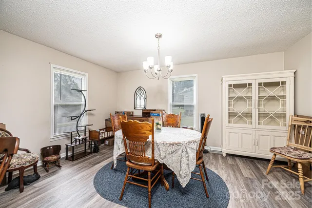 $324,500 | 575 Boxwood Street, Hudson, NC 28638