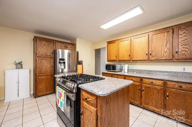 $324,500 | 575 Boxwood Street, Hudson, NC 28638