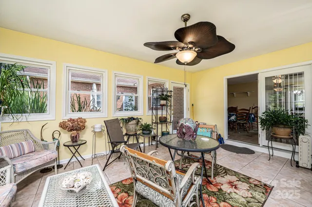 $324,500 | 575 Boxwood Street, Hudson, NC 28638