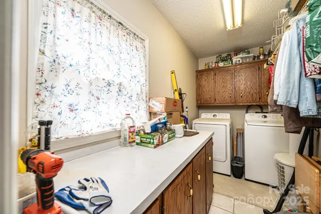 $324,500 | 575 Boxwood Street, Hudson, NC 28638