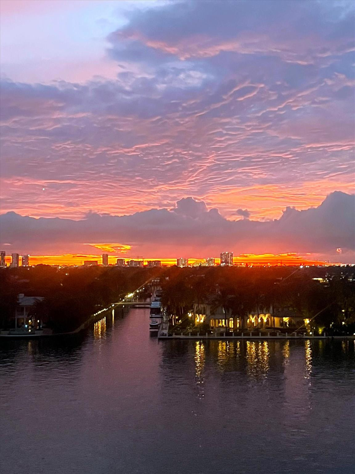 215 North Birch Road, Unit 8C Fort Lauderdale, FL 33304 - Photo 22 of 22 a view of city and lake