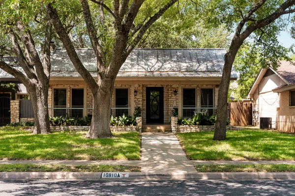 $465,000 | 10810 Pinehurst Drive, Unit 1, Austin, TX 78747