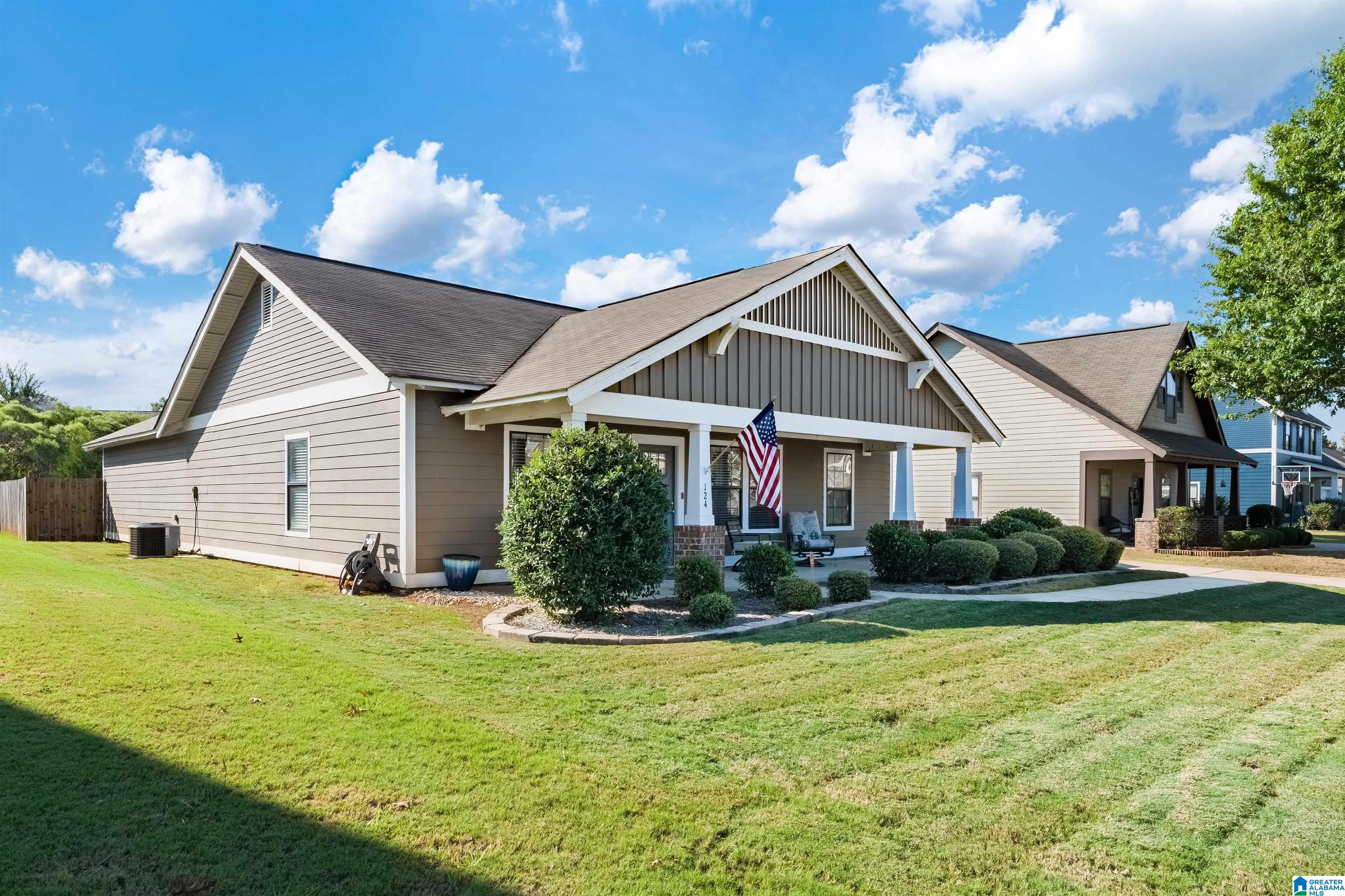 124 Waterstone Way Calera, AL 35040 - Photo 3 of 28