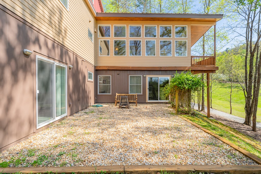 40 Pond Path Ellijay, GA 30536 - Photo 6 of 53 Gallery Image 6
