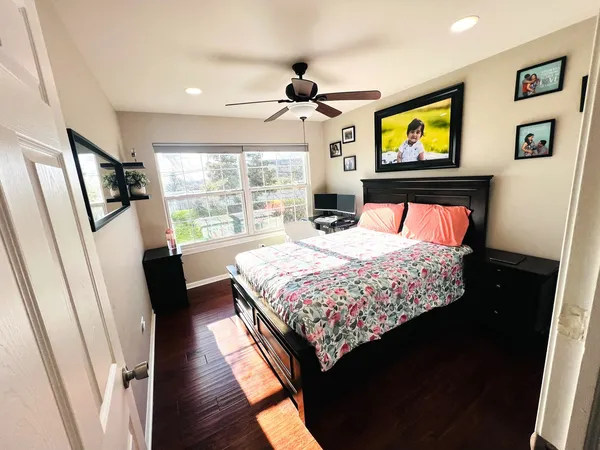 $405,000 | 106 Pembroke Circle, Unit 106, Lake Bluff, IL 60044