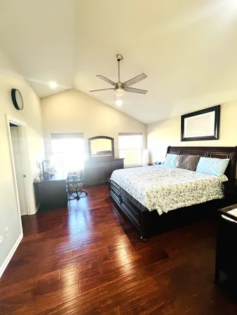 $405,000 | 106 Pembroke Circle, Unit 106, Lake Bluff, IL 60044