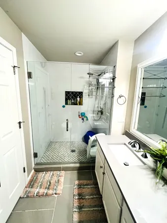 $405,000 | 106 Pembroke Circle, Unit 106, Lake Bluff, IL 60044