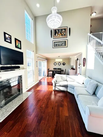 $405,000 | 106 Pembroke Circle, Unit 106, Lake Bluff, IL 60044
