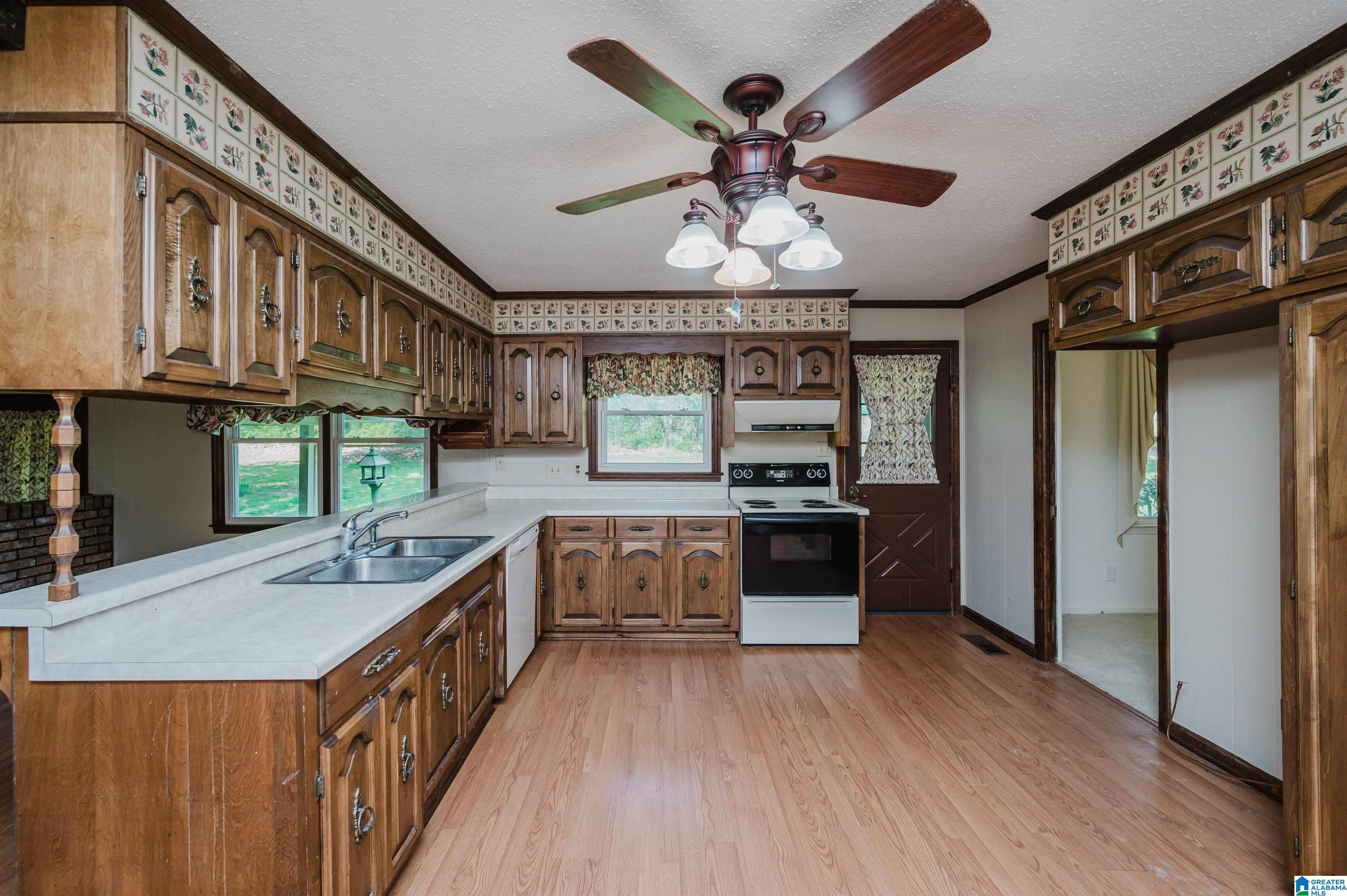 705 Brookvale Way Attalla, AL 35954 - Photo 15 of 50