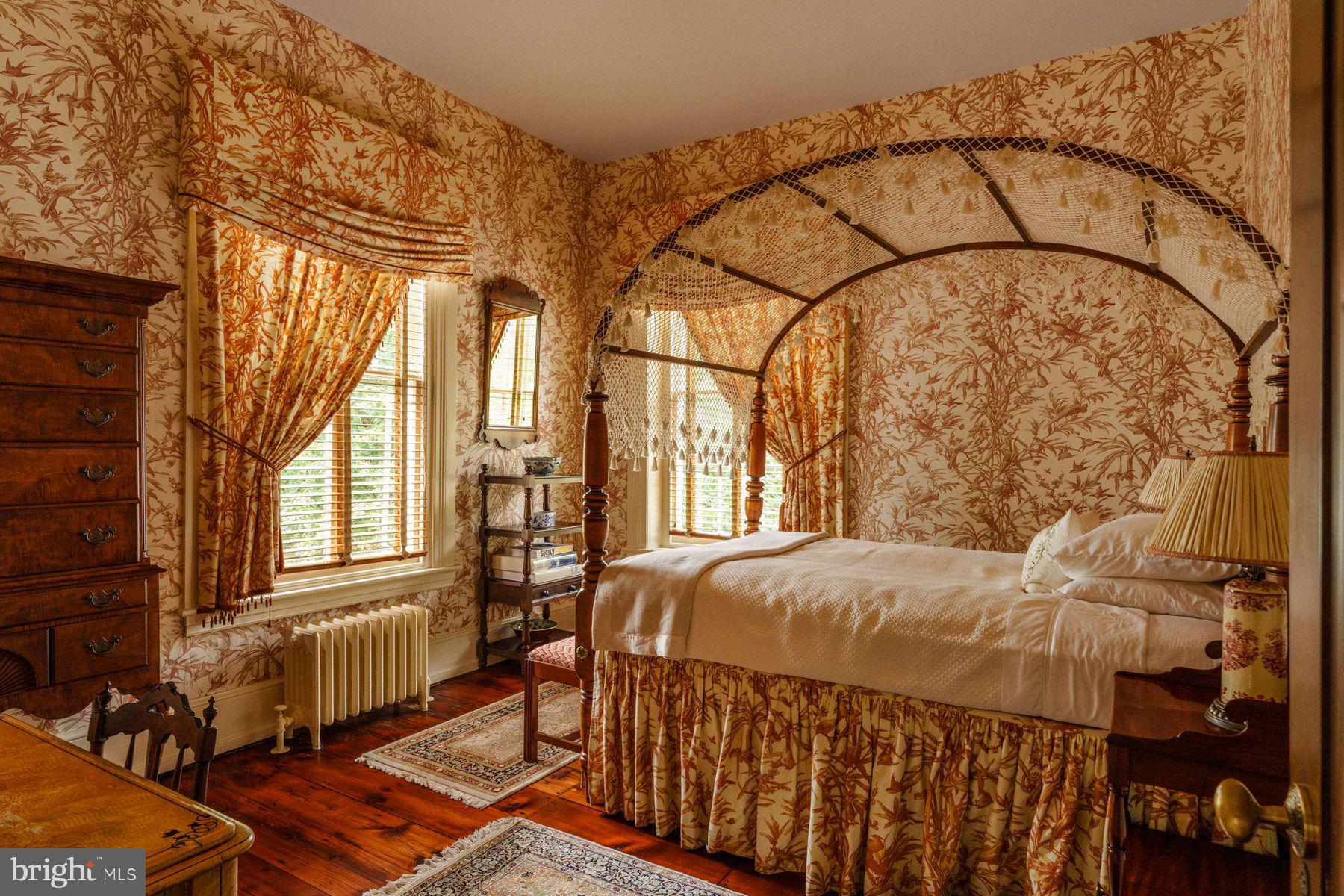 146 East Court Street Doylestown, PA 18901 - Photo 22 of 32