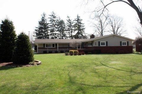 298 Ruff Drive Monroe, MI 48162 - Photo 1 of 25 IMG_3420.jpg