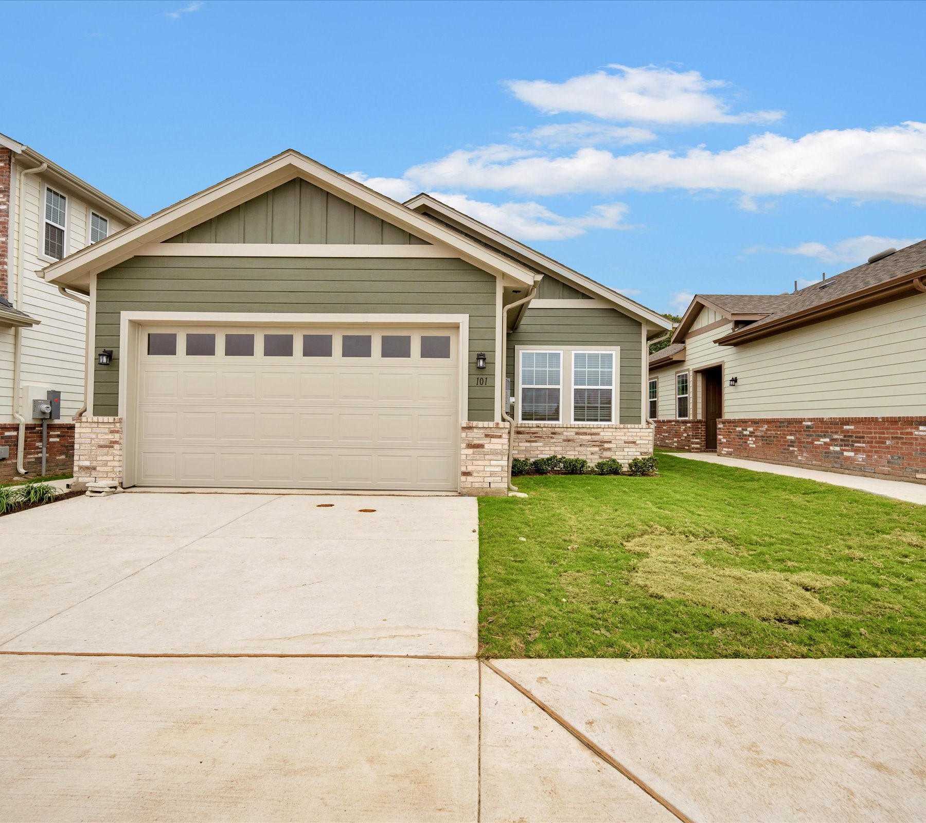 2709-512 Rockhill Road McKinney, TX 75072 - Photo 2 of 21 a front view of a house with a garden