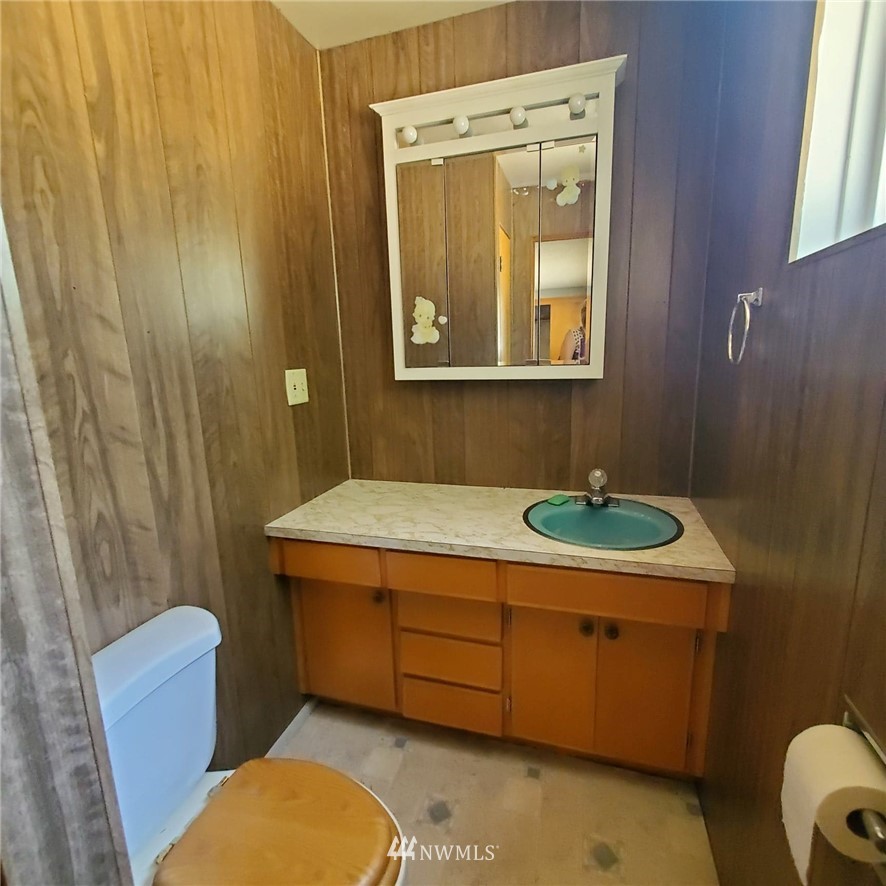 12617 Southeast 96th Place Renton, WA 98056 - Photo 16 of 34