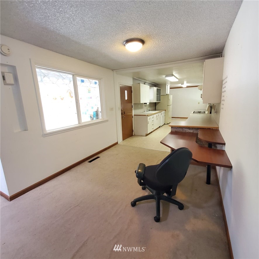 12617 Southeast 96th Place Renton, WA 98056 - Photo 9 of 34