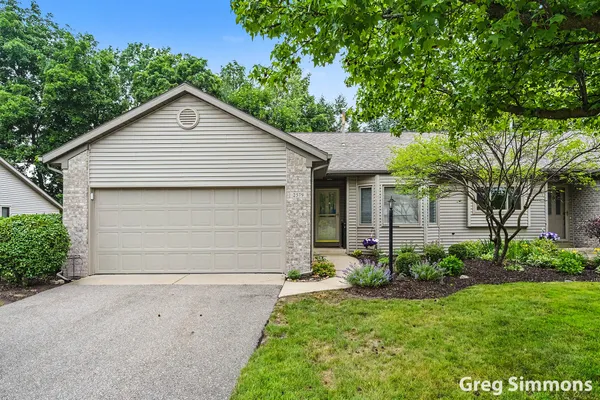$334,900 | 2579 Falcon Pointe Drive Northwest, Grand Rapids, MI 49534