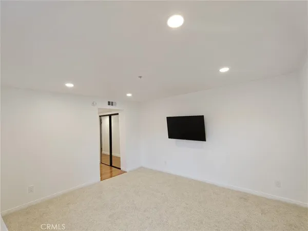 $750,000 | 108 West Maple Street, Unit 7, Glendale, CA 91204