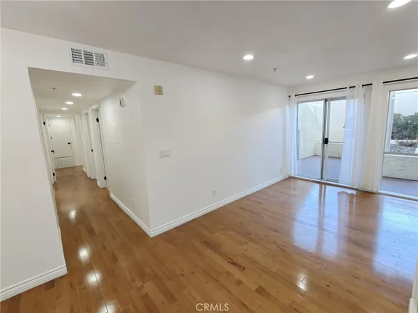 $750,000 | 108 West Maple Street, Unit 7, Glendale, CA 91204