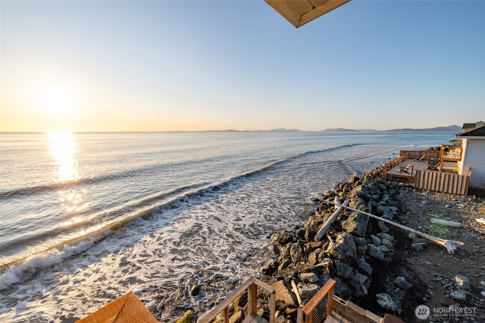 2575 West Beach Road Oak Harbor, WA 98277 - Photo 12 of 40 a view of an ocean beach