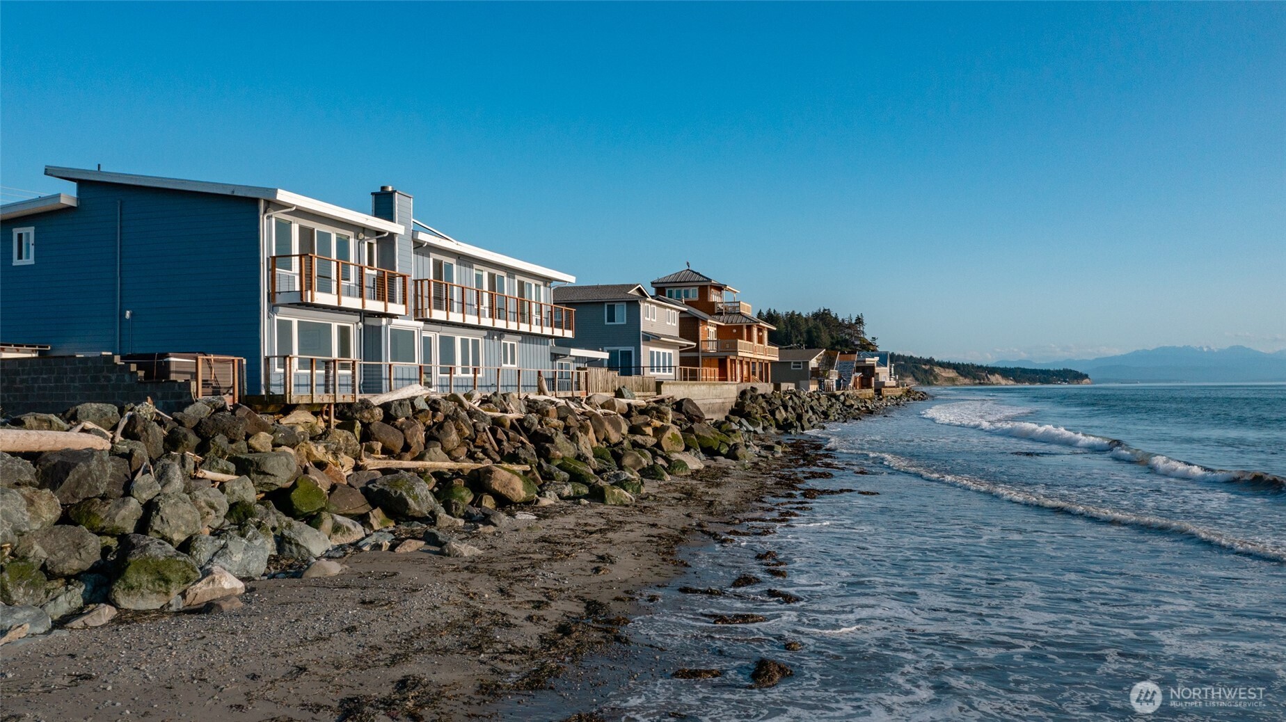 2575 West Beach Road Oak Harbor, WA 98277 - Photo 7 of 40 a view of a large building