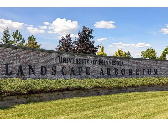 $433,531 | 10268 Birchwood Circle, Victoria, MN 55318