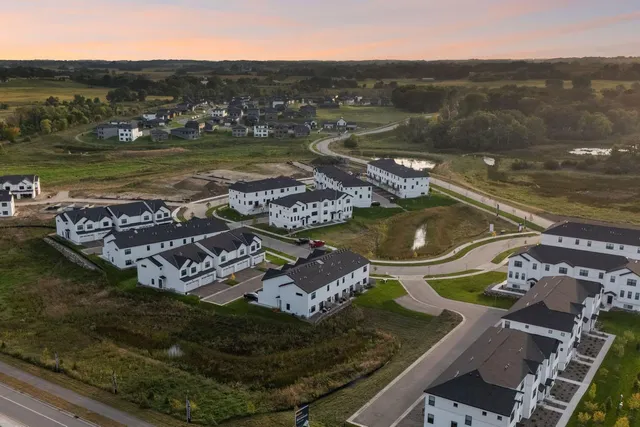 $433,531 | 10268 Birchwood Circle, Victoria, MN 55318