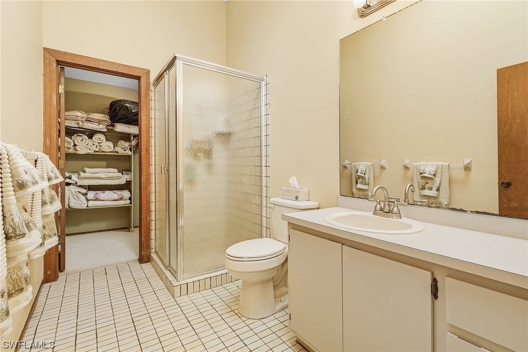 2221 Herzog Road Alva, FL 33920 - Photo 19 of 46 Gallery Image 19